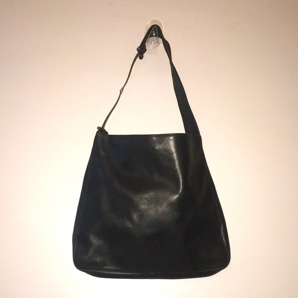 Gucci Handbags - Gucci Vintage Black Leather Bag with altered strap Silver HorseBit Zip T…